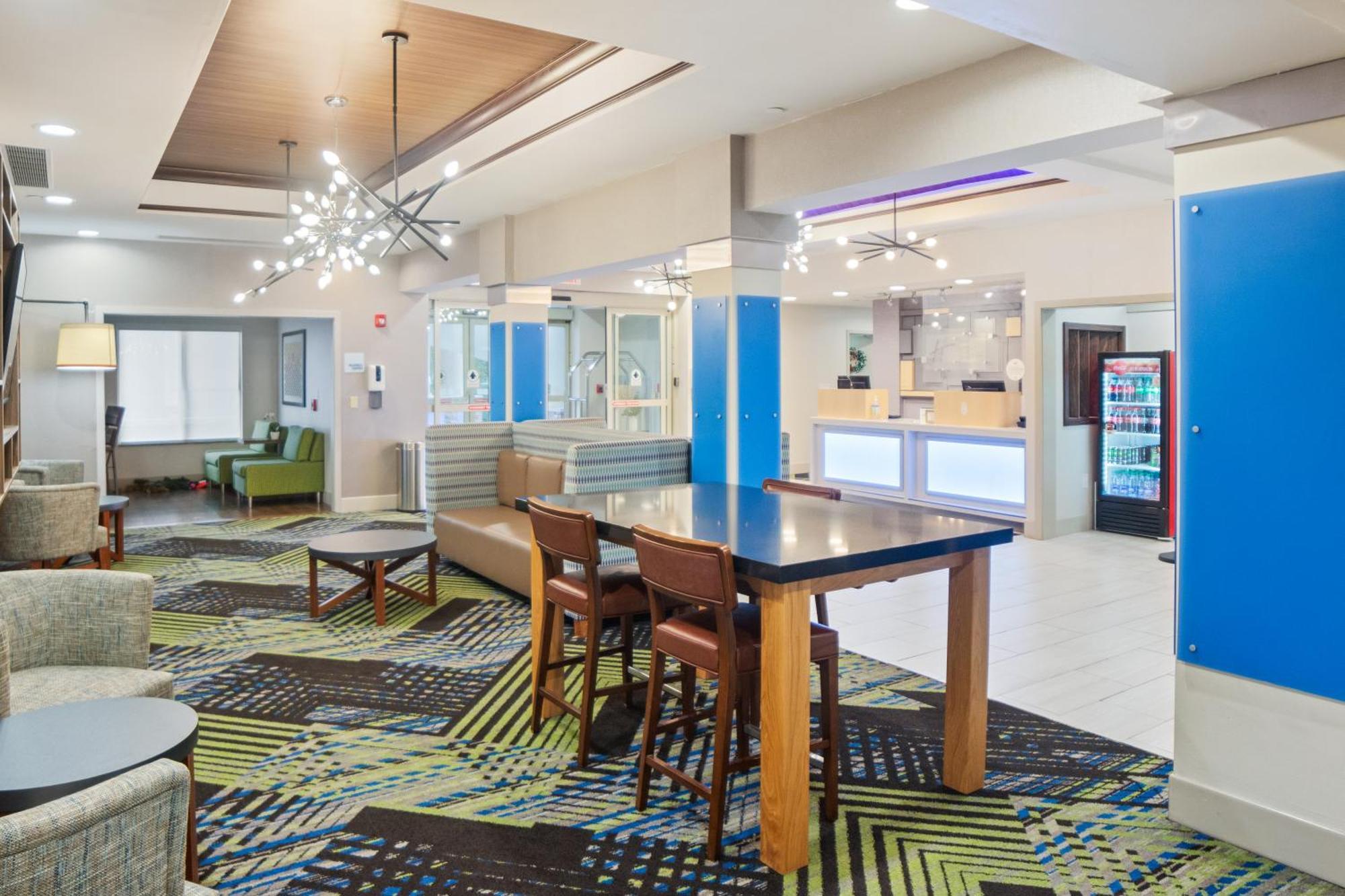 Holiday Inn Express And Suites Stroudsburg-Poconos By Ihg Esterno foto