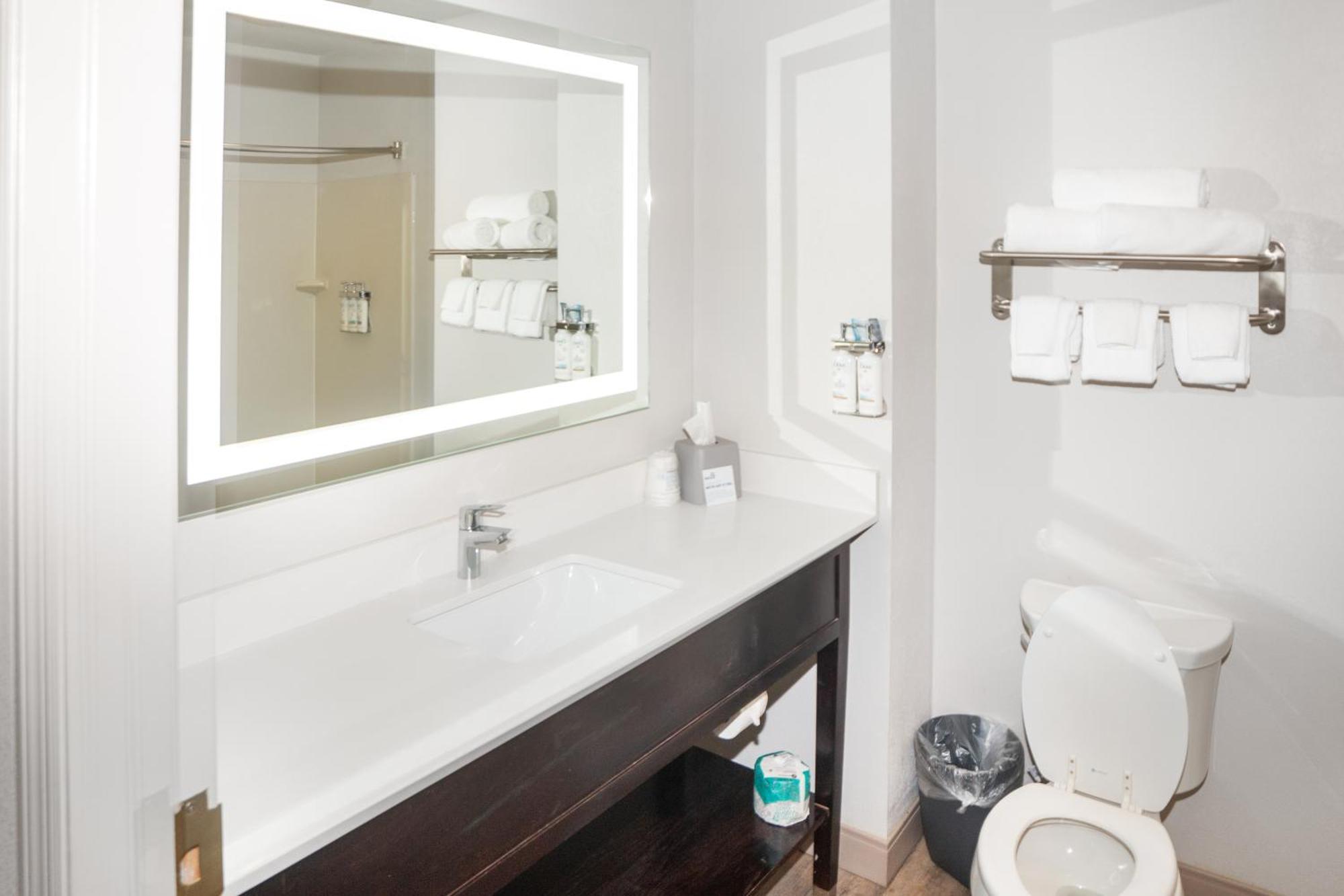 Holiday Inn Express And Suites Stroudsburg-Poconos By Ihg Esterno foto