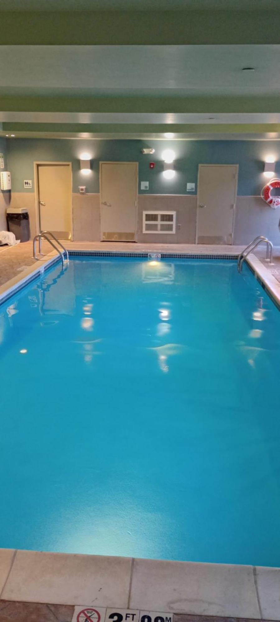 Holiday Inn Express And Suites Stroudsburg-Poconos By Ihg Esterno foto