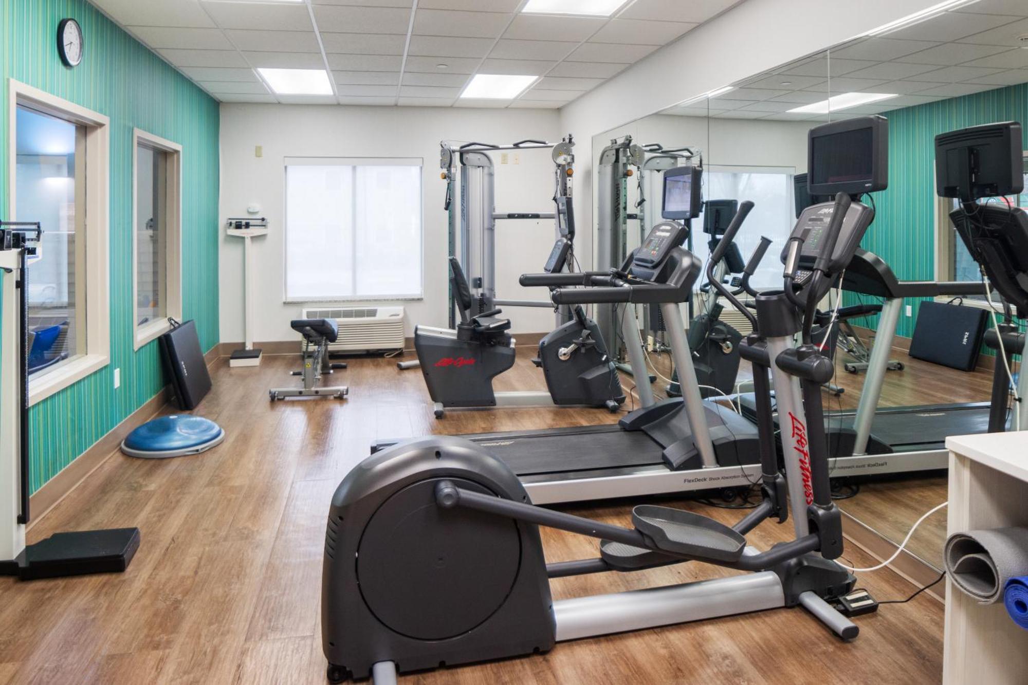 Holiday Inn Express And Suites Stroudsburg-Poconos By Ihg Esterno foto