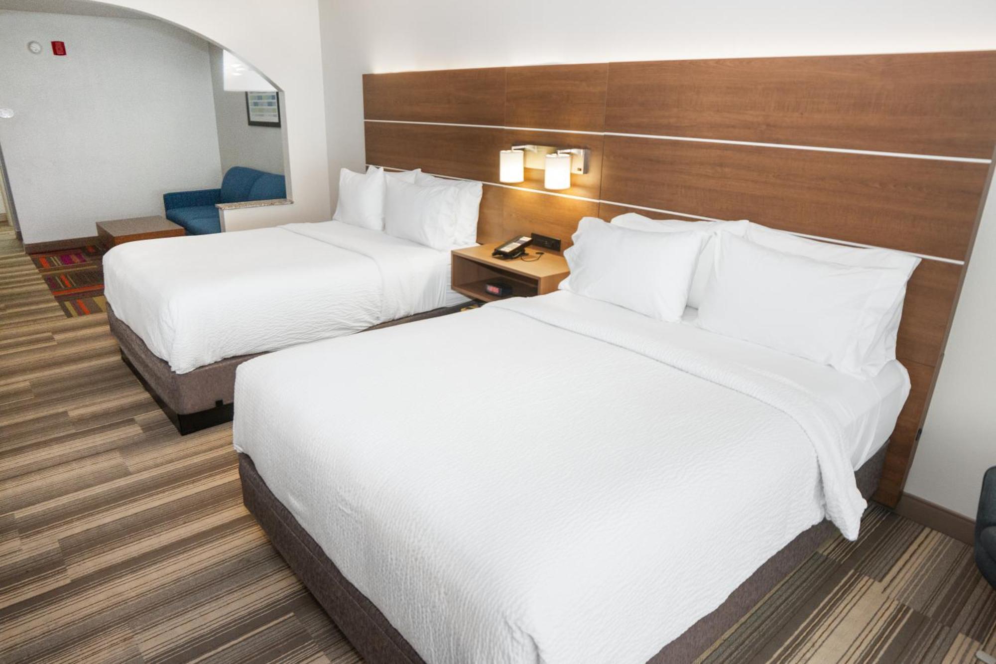 Holiday Inn Express And Suites Stroudsburg-Poconos By Ihg Esterno foto