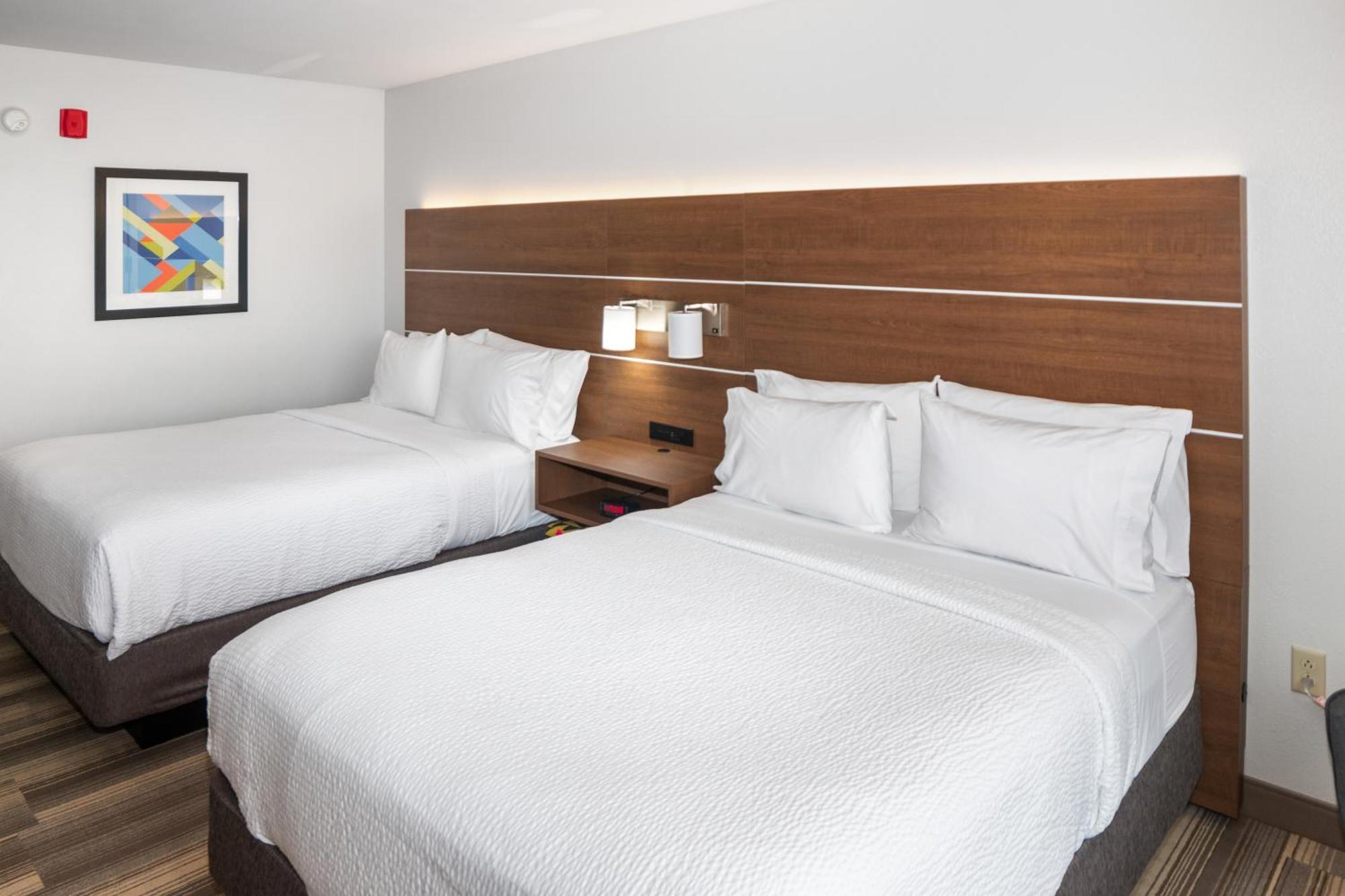 Holiday Inn Express And Suites Stroudsburg-Poconos By Ihg Esterno foto